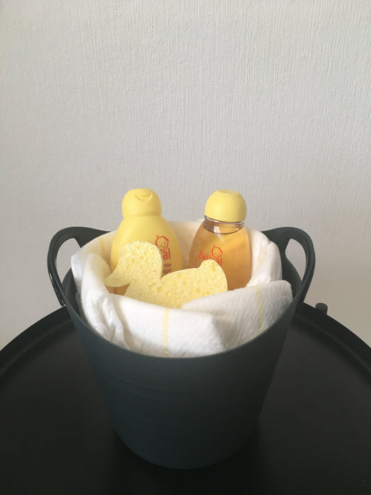Luiertaart mandje geel Zwitsal
